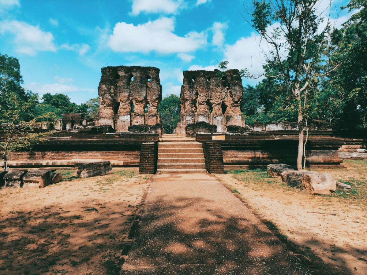 Deer Garden Guest Otel Polonnaruwa Dış mekan fotoğraf