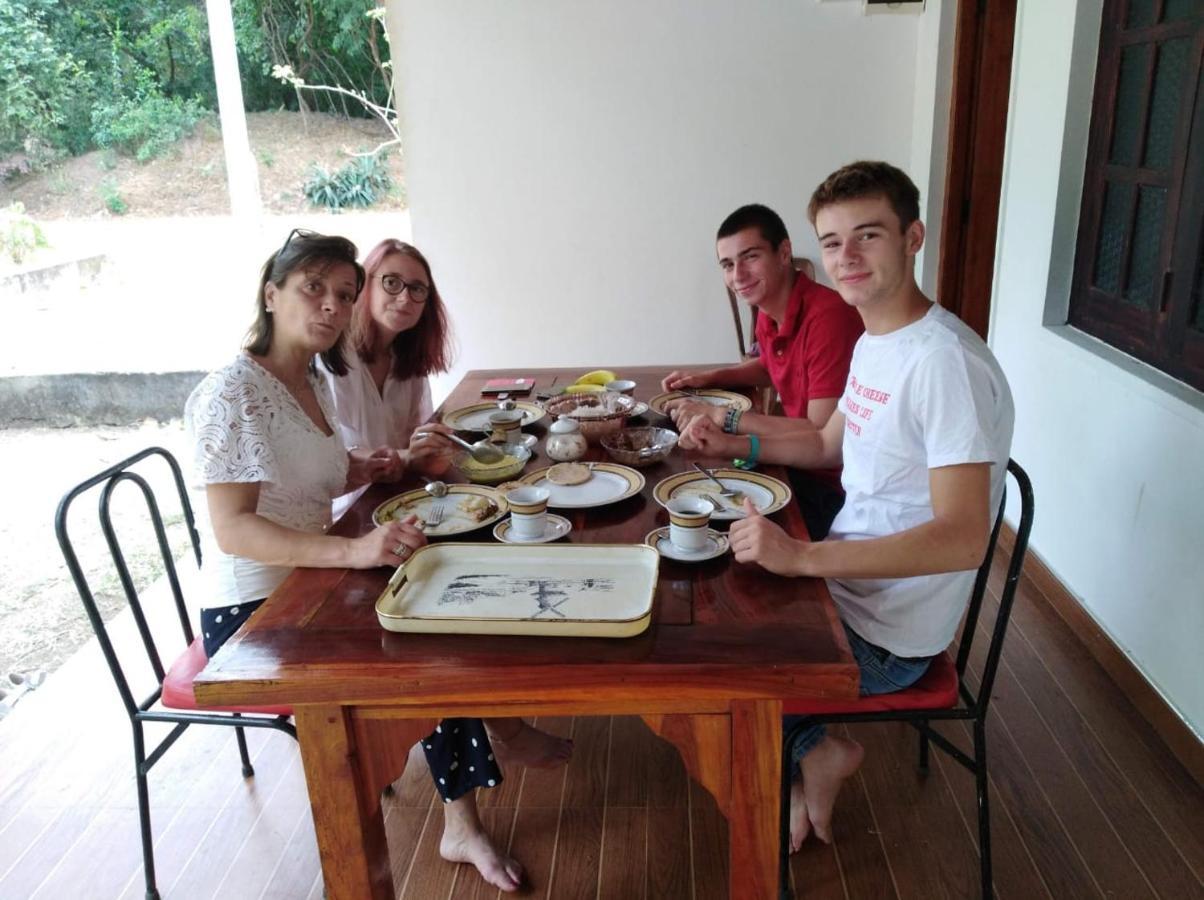 Deer Garden Guest Otel Polonnaruwa Dış mekan fotoğraf